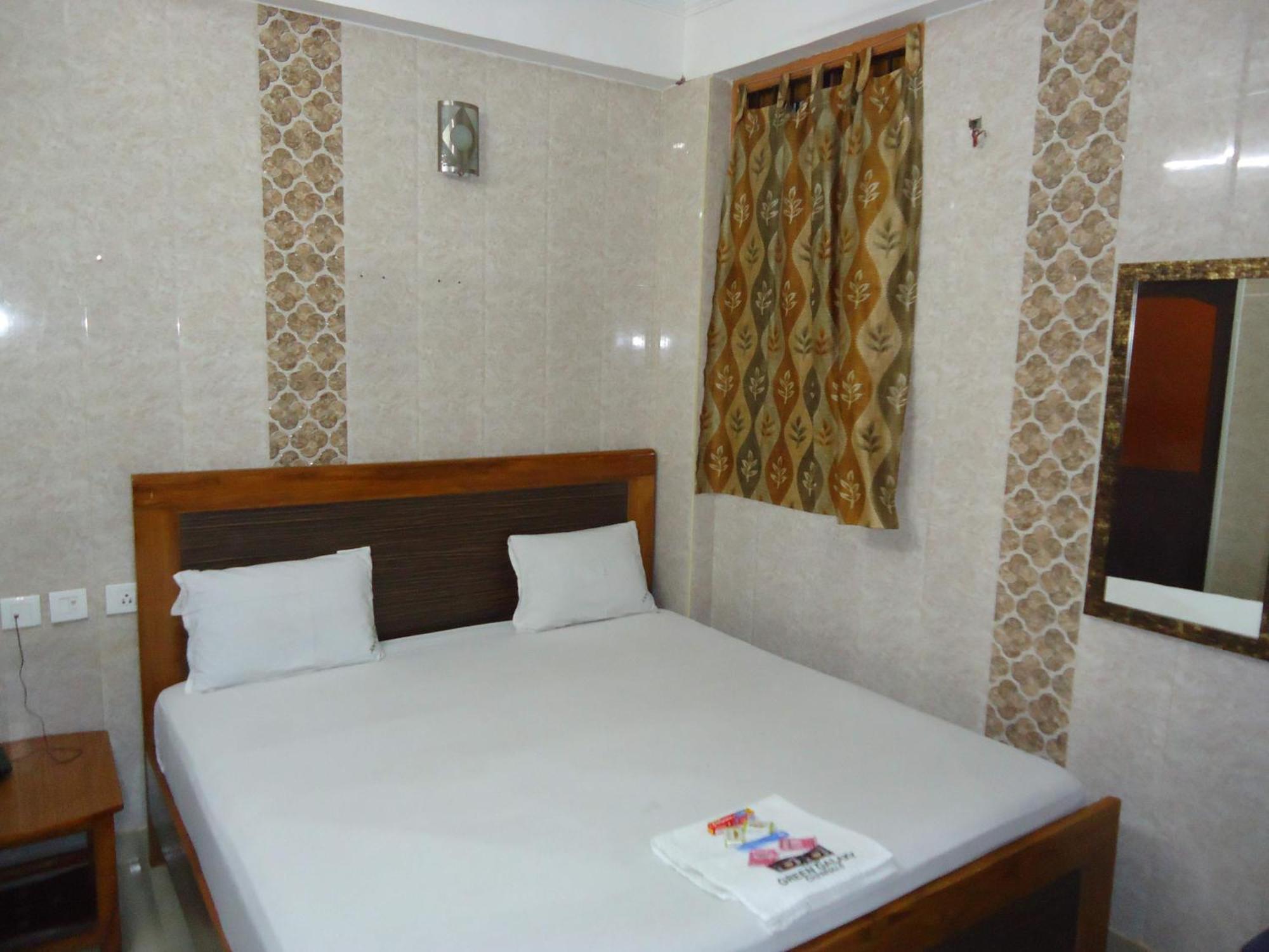 Sms Grand * Chennai