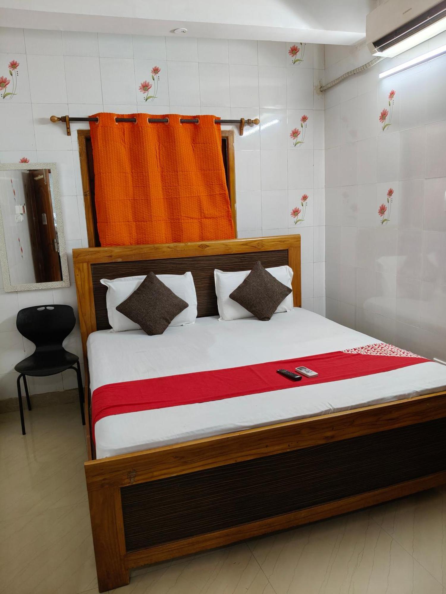 Lodge Sms Grand Chennai